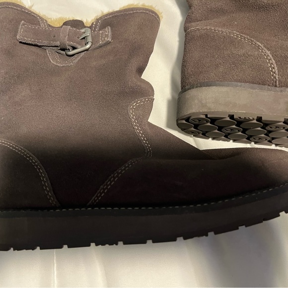 Boden sherpa lined suede boots - Picture 2 of 5